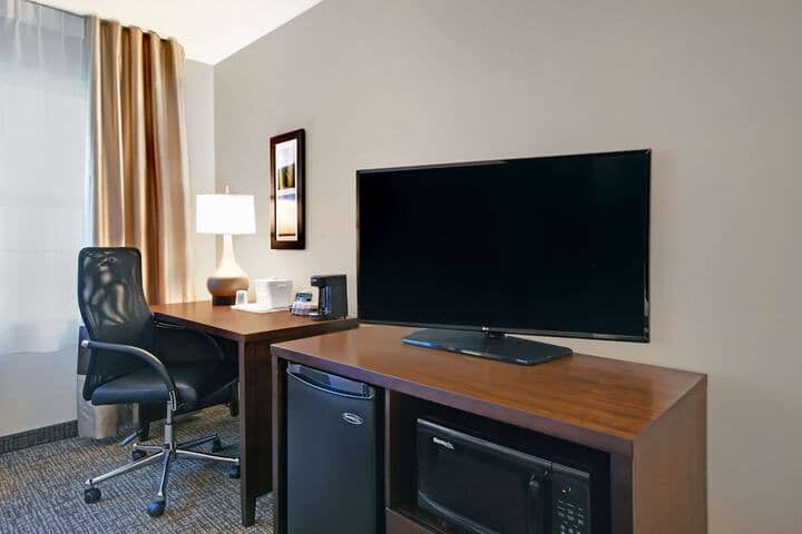 Room 16 of 53