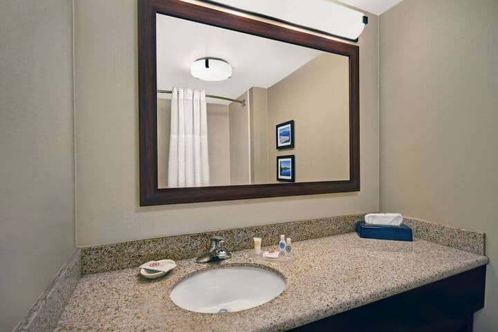 Room 21 of 53