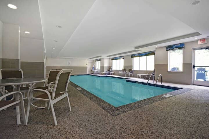 Pool 25 of 53